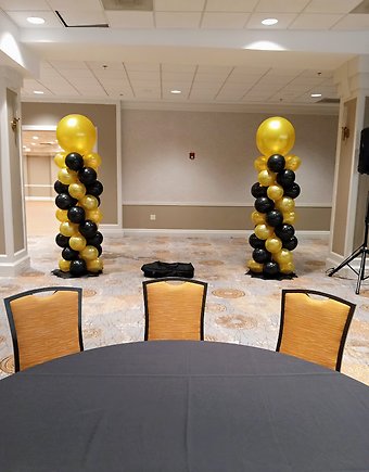 WFU Balloon Columns