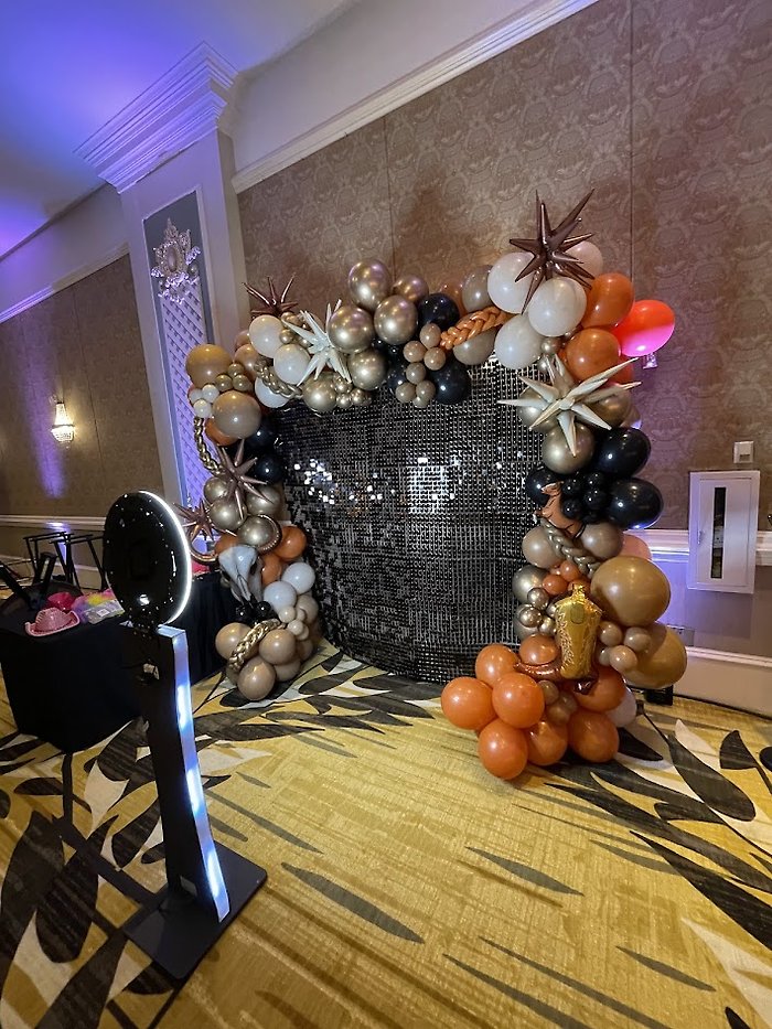 PMG Western Photo Booth