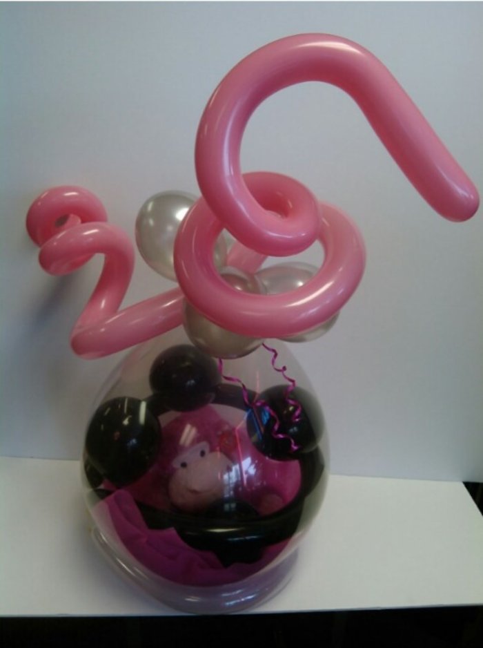 Monkey Kisses Balloon Wrap