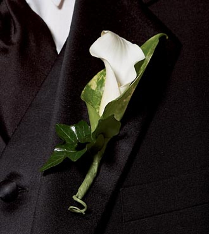 Calla Lily/Leaf Boutonniere