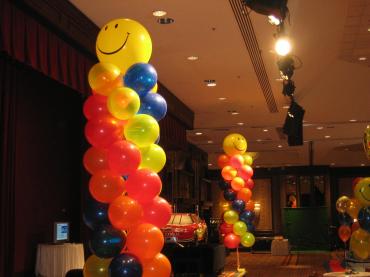 Floating Rainbow Smile Column