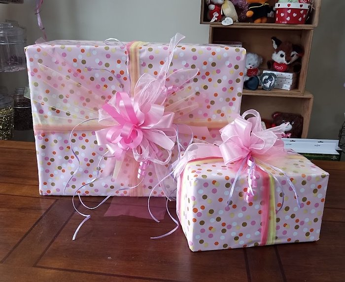 Pink Polka Pot Gift Wrapping