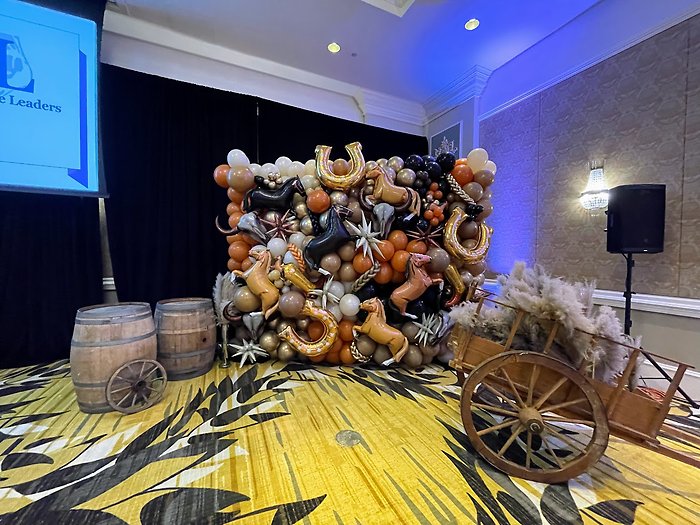 PMG Custom Western Balloon Wall
