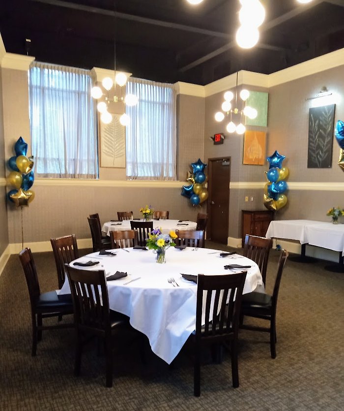 Premium Balloon Bouquets and Floral Centerpieces