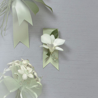 Dendrobium Orchid Boutonniere
