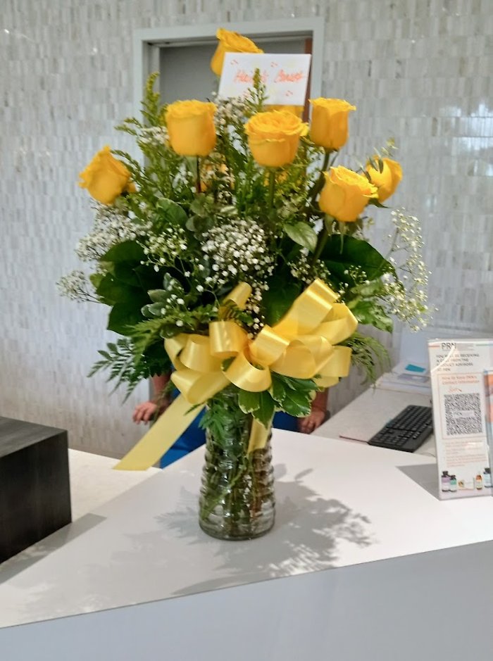 1 Dozen Yellow Roses