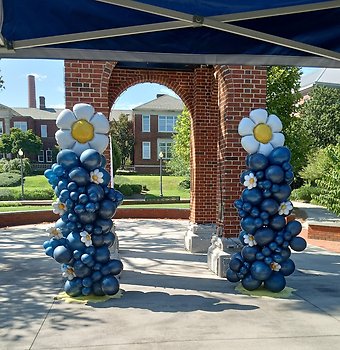 Custom Organic Daisy Column