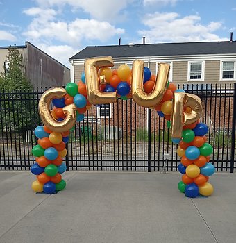 GEUP Arch on a Frame (2024)